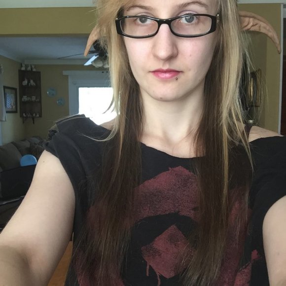 Meet your Posher, Sarah! - Picture 9 of 9